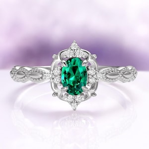 Oval Cut Emerald Engagement Ring in 925 Sterling Silver- Art Deco Vintage Promise Ring- May Birthstone-Anniversary Birthday Gift For Her
