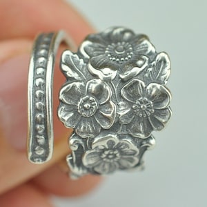 Solid 925 Sterling Silver Forget-Me-Not Flower Floral Adjustable Spoon Ring