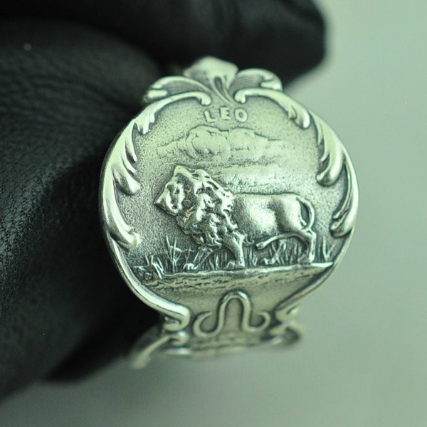 Solid 925 Sterling Silver Leo Zodiac Angel Birthday Adjustable Spoon Ring