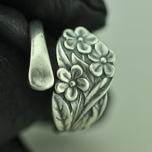 Dainty Solid 925 Sterling Silver Small Forget-Me-Not Flower Floral Adjustable Spoon Ring