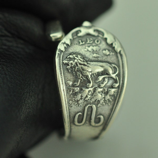 Dainty Solid 925 Sterling Silver Leo Lion Zodiac Birthday Adjustable Spoon Ring