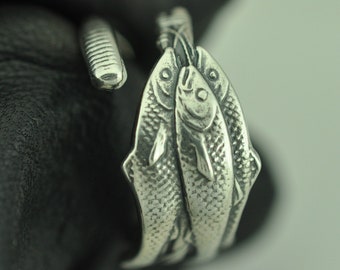 Anello a cucchiaio regolabile con triplo pesce in argento sterling massiccio 925