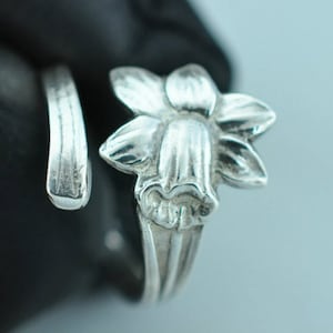 Dainty Solid 925 Sterling Silver Daffodil Yellow Lily Flower Floral Adjustable Spoon Ring