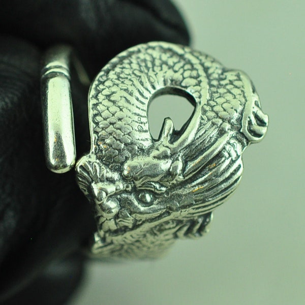 Hermoso anillo de cuchara de dragón asiático de plata de ley 925