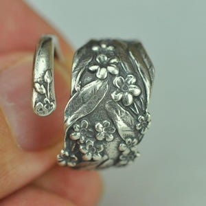 Solid 925 Sterling Silver Forget-Me-Not Flower Floral Adjustable Spoon Ring - Different Materials Available