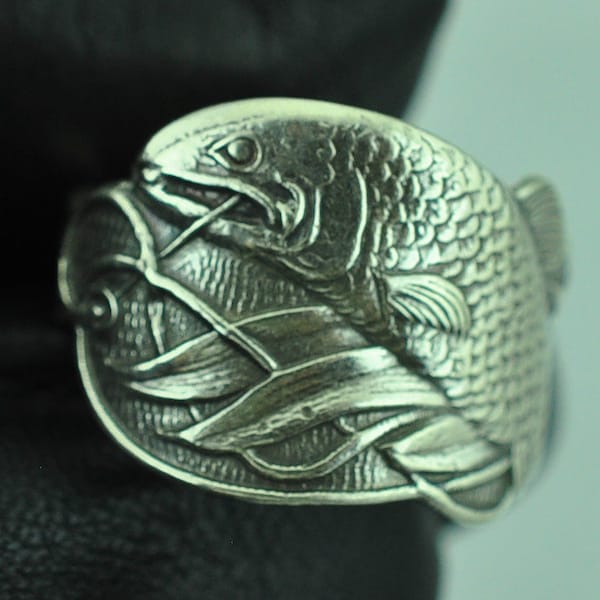 Beautiful 925 Sterling Silver Large Fish Spoon Ring