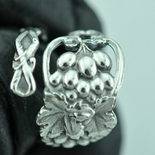 Solid 925 Sterling Silver Grape Leaves Adjustable Spoon Ring