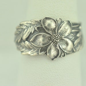 Dainty Solid 925 Sterling Silver Columbine Flower Floral Adjustable Spoon Ring