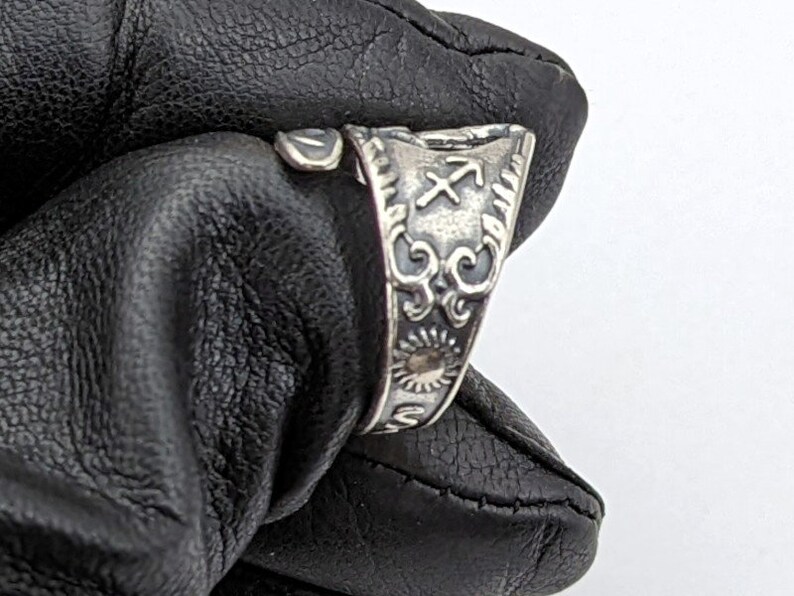 Anillo ajustable de plata de ley 925 maciza con diseño de arquero de Sagitario y cuchara de cumpleaños. imagen 3