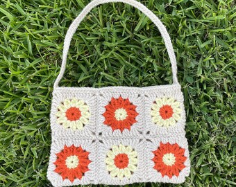 Customizable y2k Daisy Purse