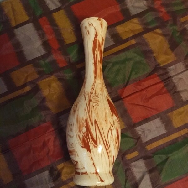 Alaska Native Clay vase vintage signed Jackie Lowe 1976 slipcast red and white marbled clay handmade ceramic 9.5"