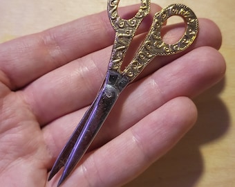 Silver and gold tone sewing scissors brooch