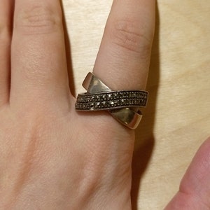 Sterling silver crossed band ring with marcasites size US 9 3/4