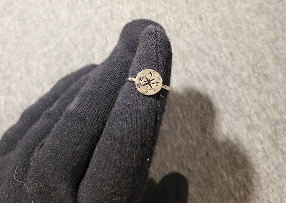 Sterling silver ring with cardinal directions com… - image 1