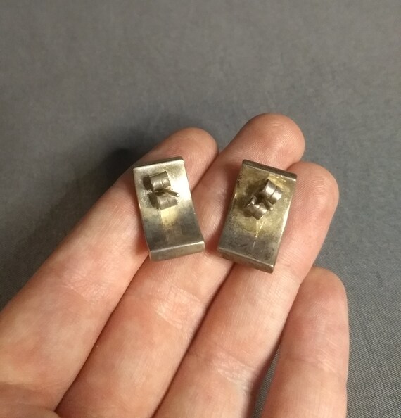 Curved rectangular hammered sterling silver stud … - image 2
