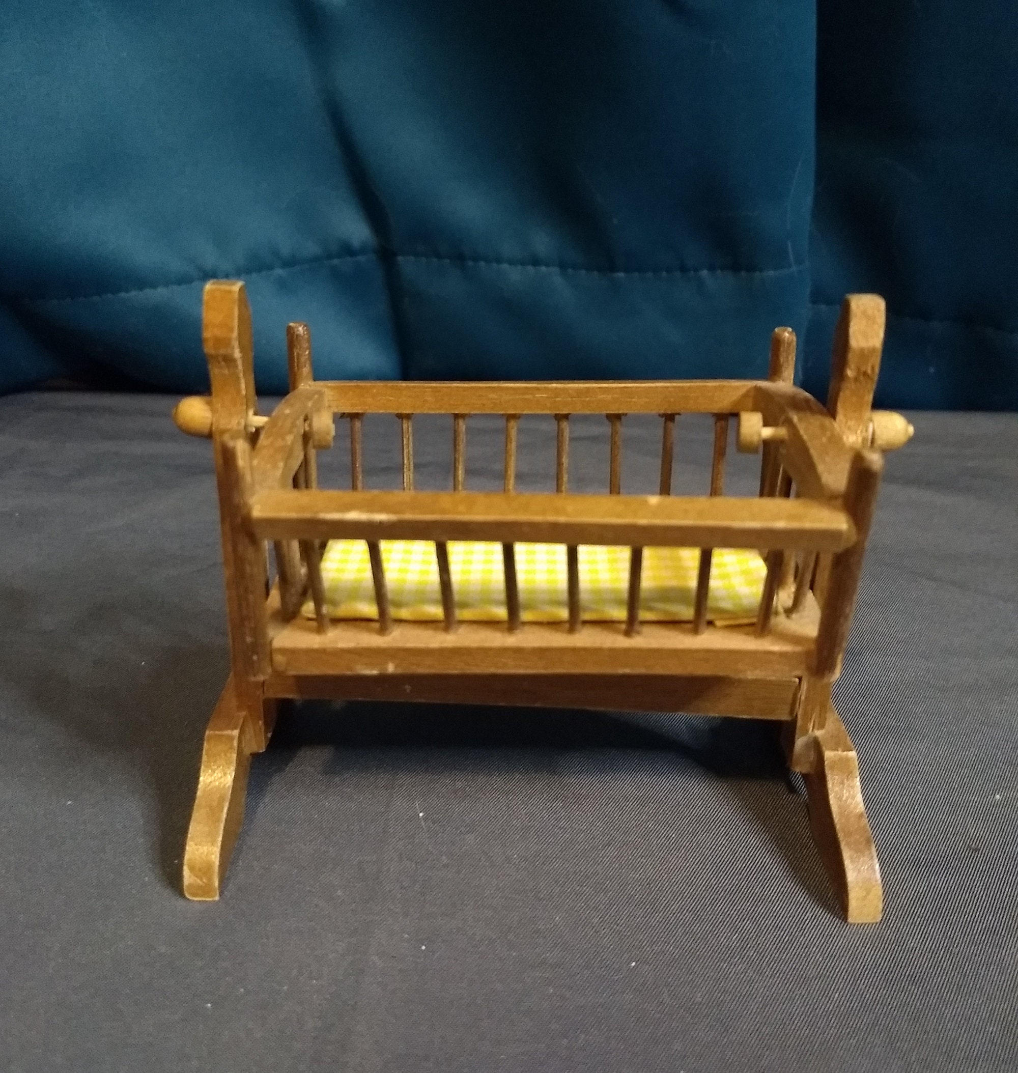 Vintage Wooden Swinging Rocking Spindle Bassinet / Cradle / Crib