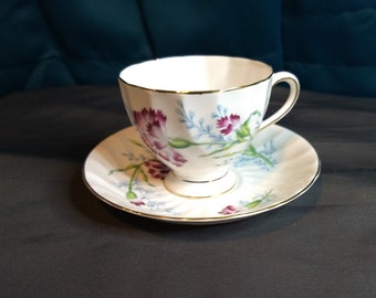 Tuscan fine bone china tea cup and saucer with carnation floral design