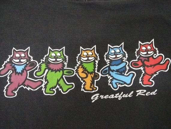 red cat t shirt