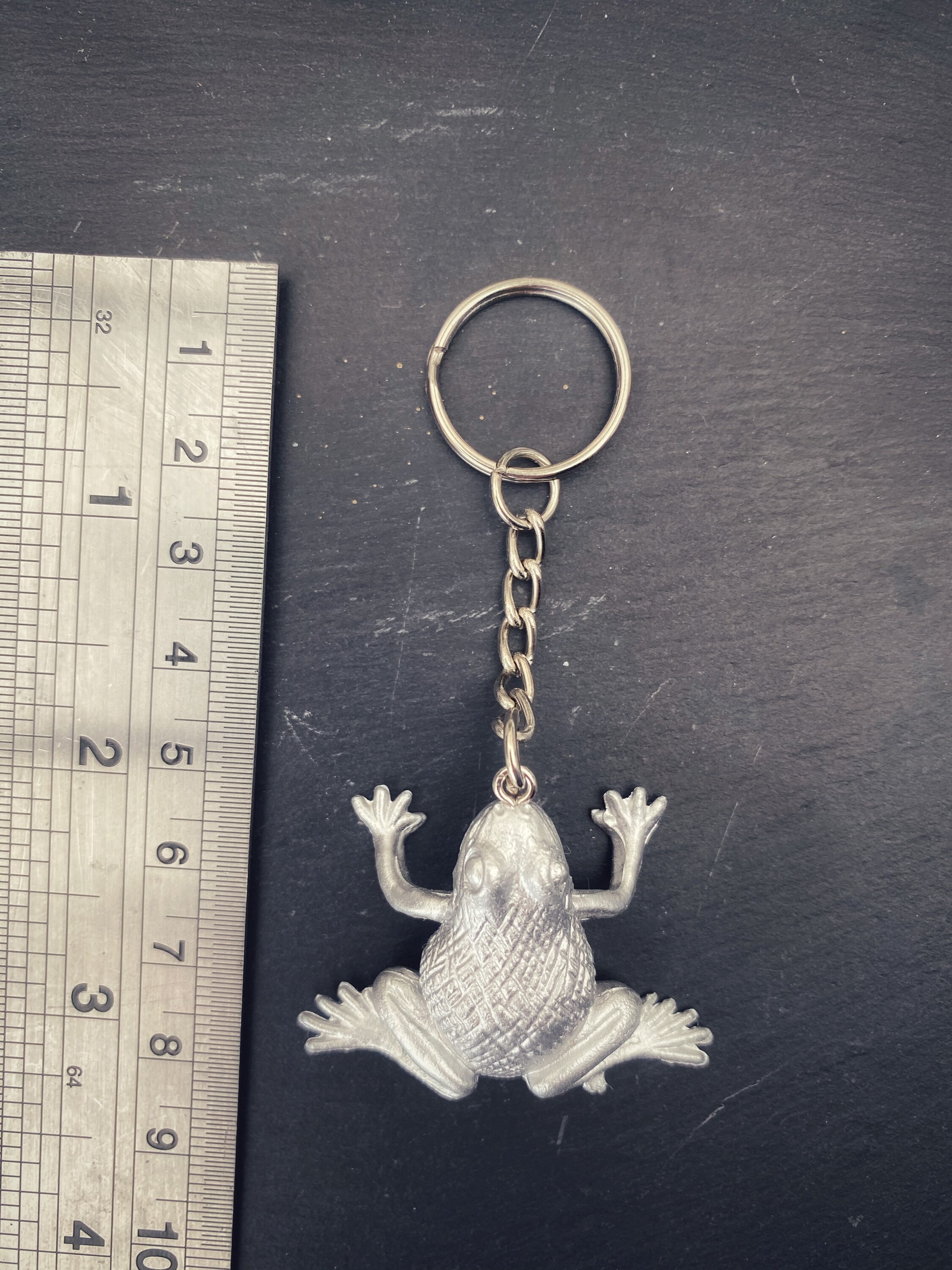 Frog keyring // Frog gift // Silver painted Frog keyring Etsy