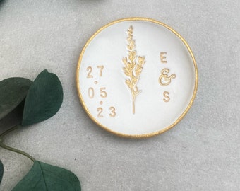 Engagement Ring Dish // Wedding ring holder// couples gift // Anniversary gift