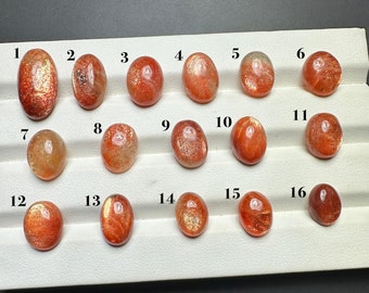 Cabochon en pierre de soleil naturelle : pierre précieuse orange chaud pour bijoux