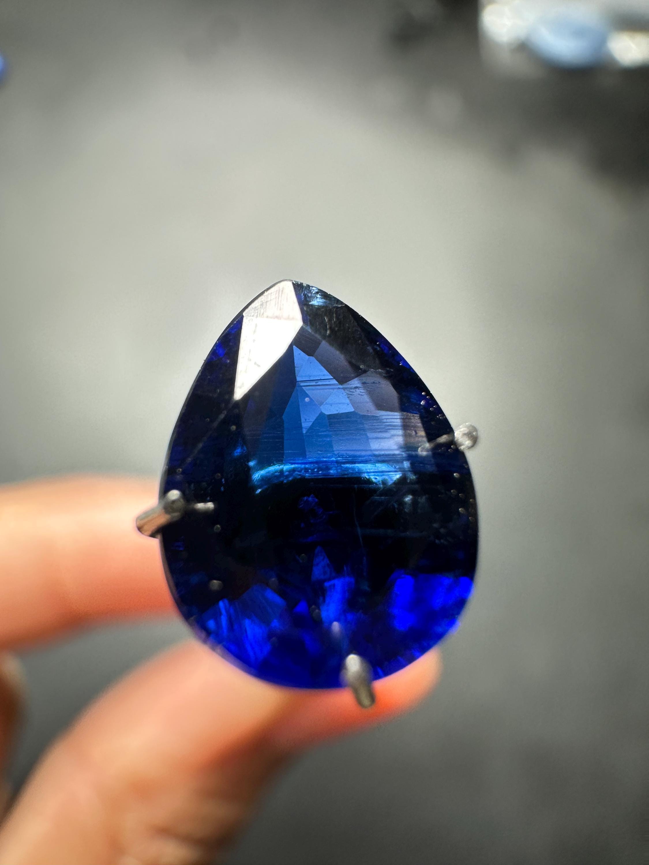 Bague En Kyanite Violet Satiné - Argent Massif 925 - Taille 58 - Pierre Naturelle 21x16x7 Mm - Neuf Avec étiquettes