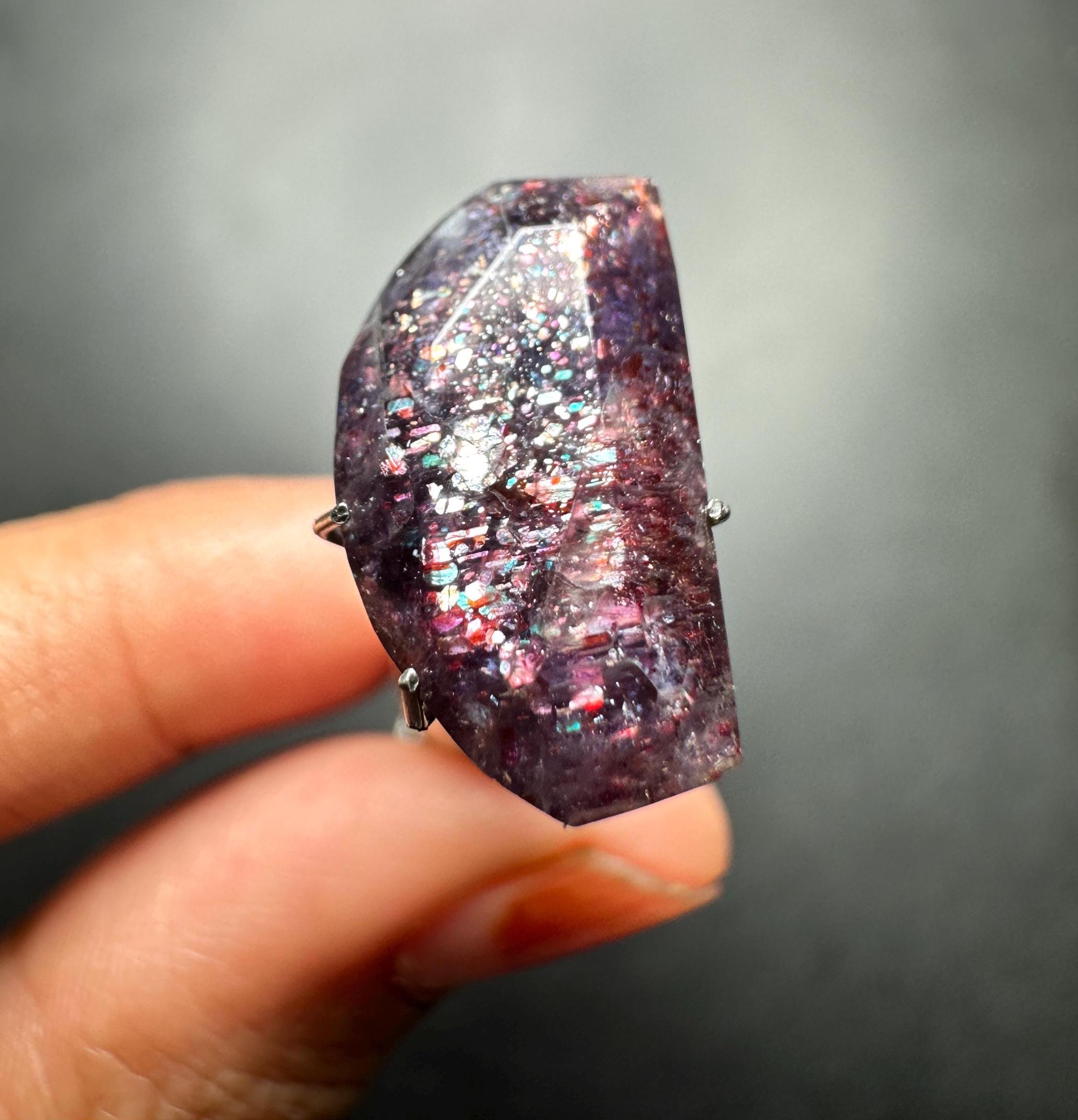 【B】ブラッドショットアイオライトのファセットカットピアス ブラッドショットアイオライト - a06 | SELSHA