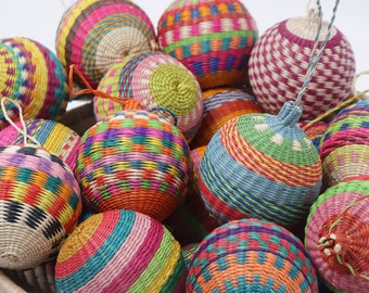Handwoven Ornaments Balls Raffia/Straw 100% Handmade - Colorfull Edition Medium size
