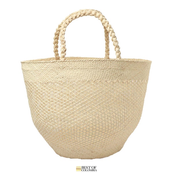 Natural Iraca Palm Basket - Handwoven