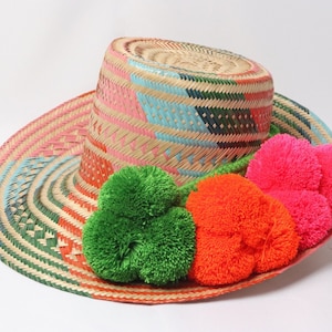 Chapeau Wayuu multicolore tissé à la main avec pompons 3 tailles, petit, moyen et grand image 1