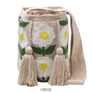 Mochila Wayuu grande premium tapizada con borlas especiales - Bolsos tejidos, carteras étnicas, bolsos artesanales, artesanía colombiana