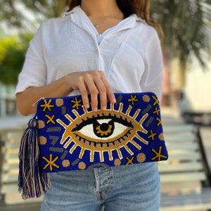 Clutch azul real con diseño de ojo malvado y correa extraíble, 100 % hecho a mano