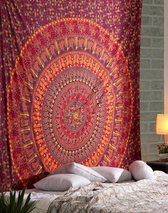 Indian Mandala Tapestry Psychedelic Wall Hanging Sofa Cover Bohemian Hippie Tapestry Wall Decor Queen Size Boho Throw Bed Throw Bedding