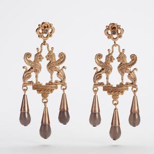 Sphinx earrings, drop earrings, animal earrings, ethnic drop earrings, Cleopatra earrings, antique gold Italy