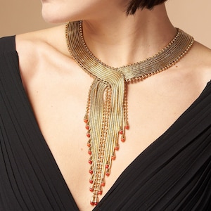 Collana a girocollo, collana donna grande, collana di corallo, collana fatta a mano, collana elegante, collana in oro, collana Cleopatra oro
