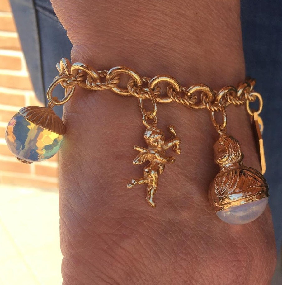 Reclaimed Vintage - Bracciale unisex in acciaio inossidabile con catenina spessa e charm a croce
