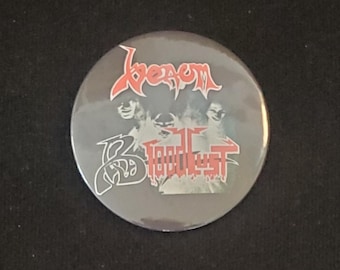 Venom large round pin button badge