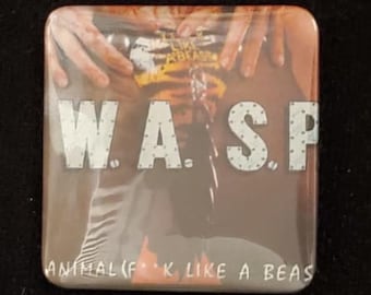 Wasp squar pin badge button