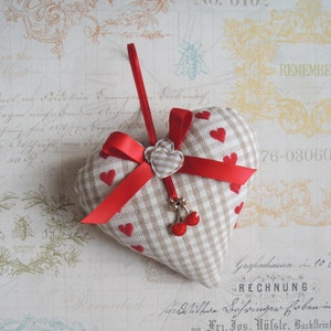 Cœur décoratif en tissu à suspendre / Cadeau original et unique image 2