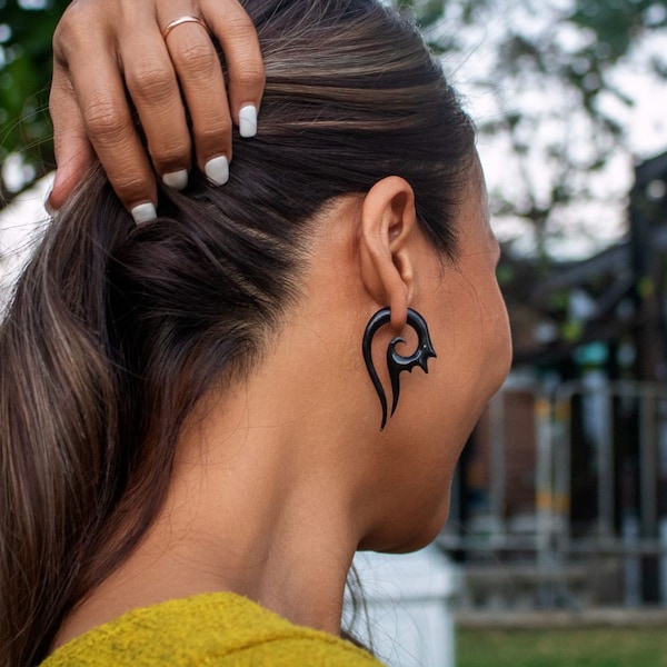 Horn Fake Piercing Stretcher- Black Spike Tribal Spiral