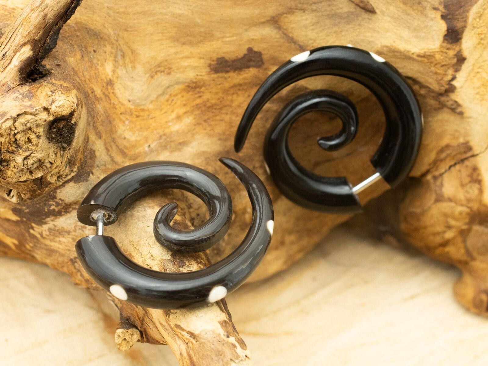2 Fakeplugs Horn Holz Bone Ohrstecker Spirale Dehnstab Piercing