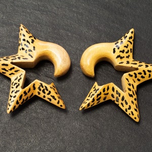 Espansore in legno a forma di stella leopardata, allungamento a spirale, piercing all&#39;orecchio a spirale, a forma di stella, a mezzaluna