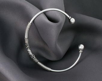 Bangle made of 925 Silver for Women and Men in Medieval Design Viking Wrist Cuff