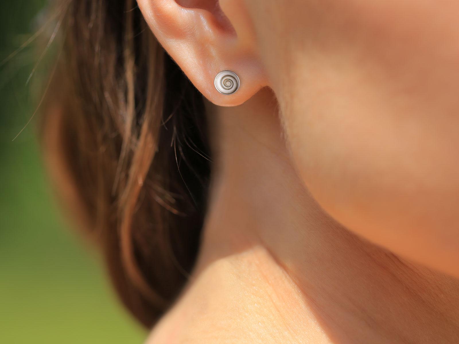 Pendientes Plata De Ley 925 Ojo De Shiva - Piedra Santa Lucía Natural - Pendientes Redondos Medianos Para Mujer - Joyas Mediterráneas