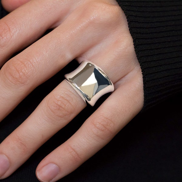 Breiter Bandring silber Damen Fingerring aus Edelstahl Statement Ring geschwungen