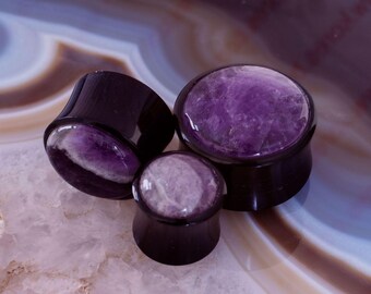 Black Horn Plug with Amethyst Inlay