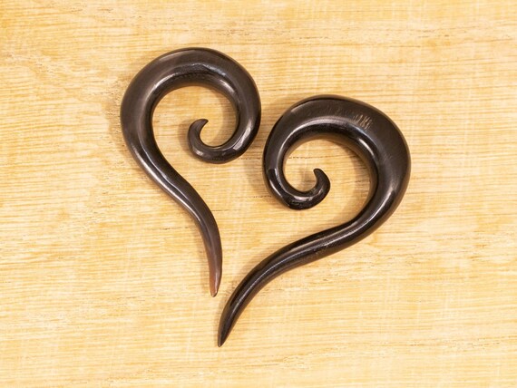 Fly Style Septum Expander - Büffelhorn Dehnsichel Handarbeit