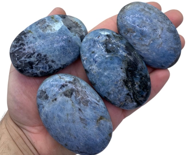 Best Quality Blue Kyanite Palm Stones, Kyanite Palm Stones, Kyanite Palms, Kyanite Stone Palms, Kyanite, Blue Kyanite, Kyanite Crystal Palms