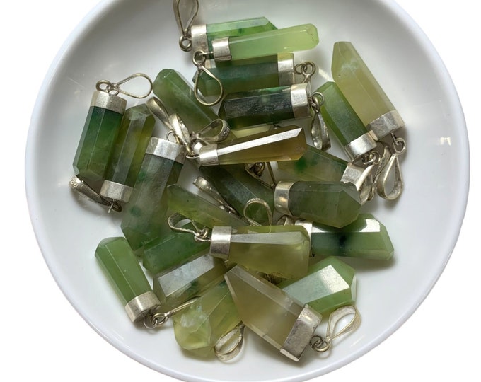 Best Quality Green Idocrase Pendants, Idocrase Pendants, Idocrase Crystal Pendants, Green Idocrase, Green Idocrase Pendants, Idocrase