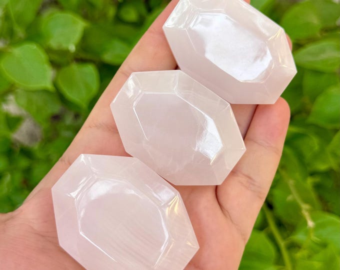 UV-Reactive Faceted Pink Calcite Palm Stone, Calcite Palm Stone, Pink Calcite Palm Stone, Calcite Pink Palm Stone, Mangano Calcite Palmstone